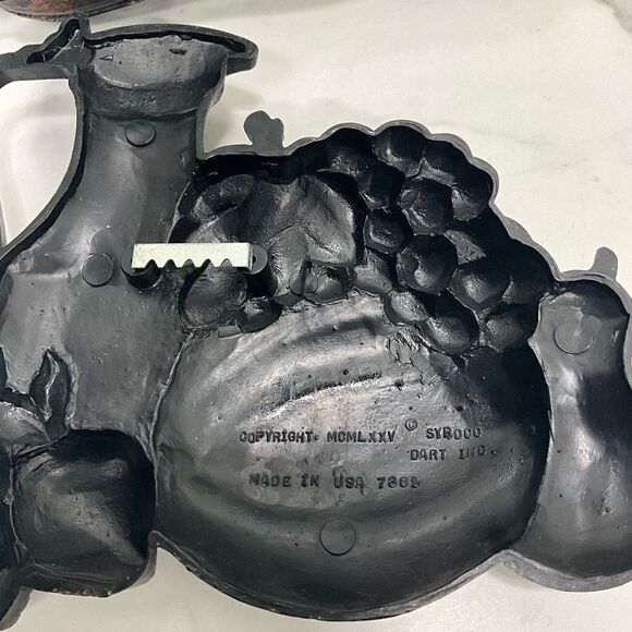 VINTAGE SYROCO Kitchen Wall Hangings - Picture 4 of 5